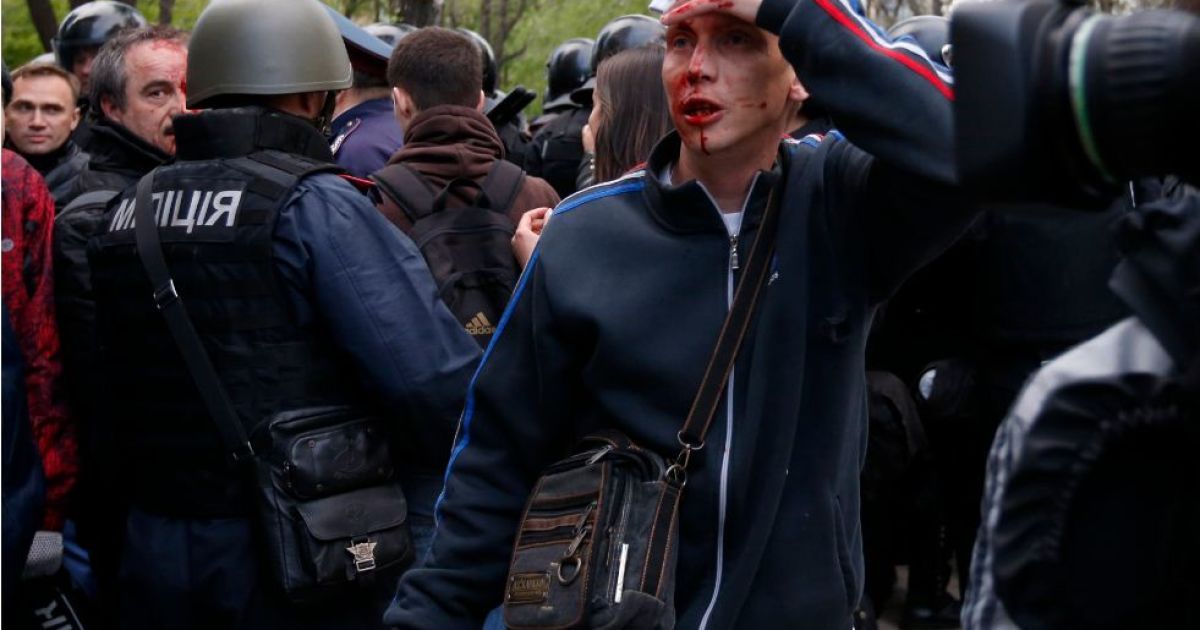 Радикалы избили майдановцев в Донецке / © Reuters