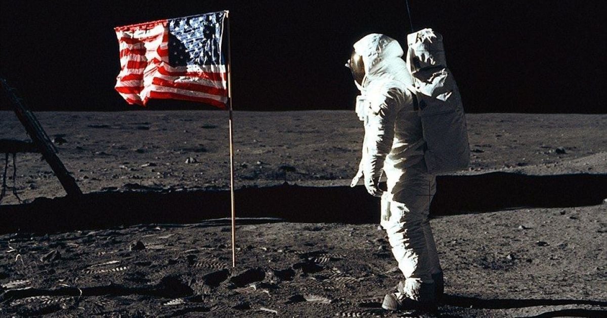 SpaceX будет доставлять грузы на орбитальную станцию NASA в рамках проекта по возвращению людей на Луну