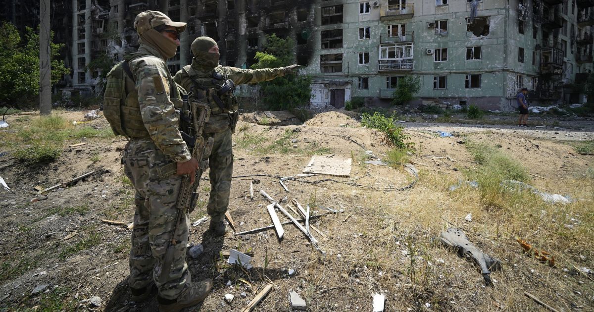 Громкие взрывы на Херсонщине и обстрелы Харькова: как прошла ночь в регионах