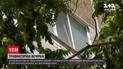 Новини України: медики борються за життя дівчинки, яка випала з вікна 4 поверху в Миколаївській області