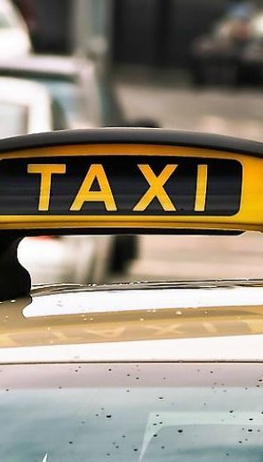 Куля замість оплати: у Києві пасажир таксі стріляв у водія, який його підвозив