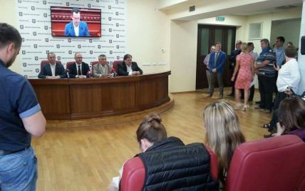 Депутаты Киевсовета выступают за летние выборы в райсоветы