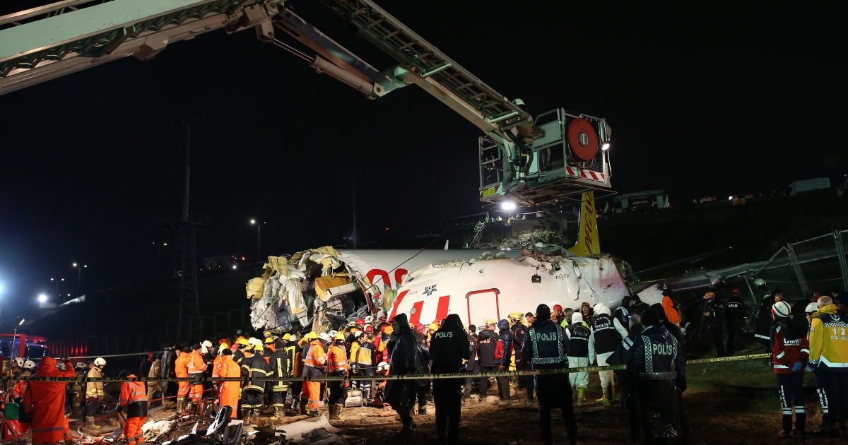 Аварія літака у Стамбулі_13 / © Associated Press