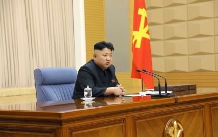 В КНДР всех мужчин заставят сделать прическу как у Ким Чен Ына - СМИ