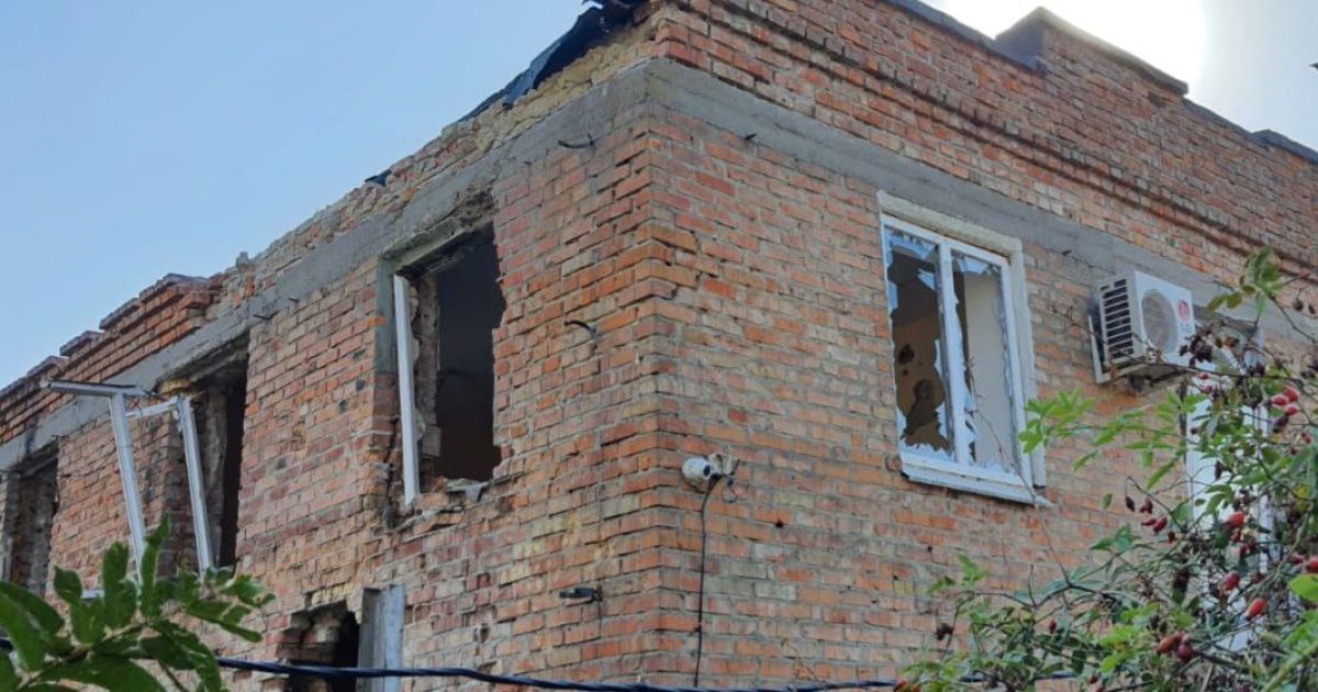 Поврежден дом в Никополе