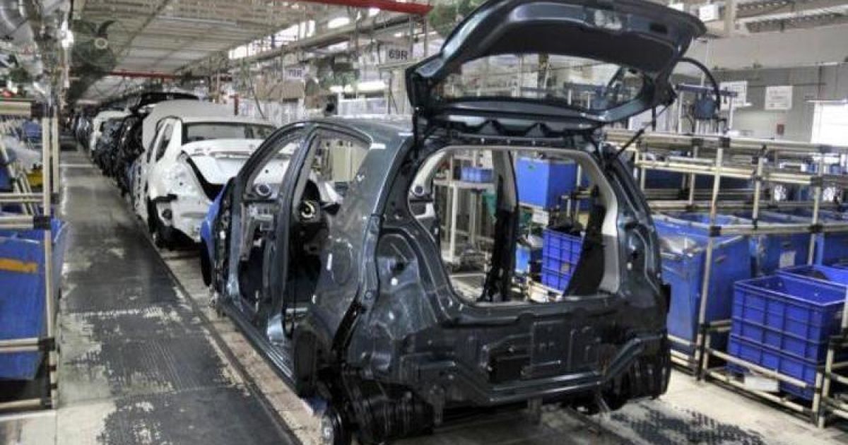 Suzuki приостановил работу трех автозаводов