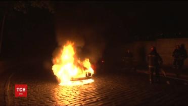Во Львове на ходу загорелось такси