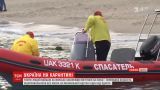 Надзвичайники на пляжі: в Одесі на море вийшли рятувальники, щоб пояснювати людям про коронавірус