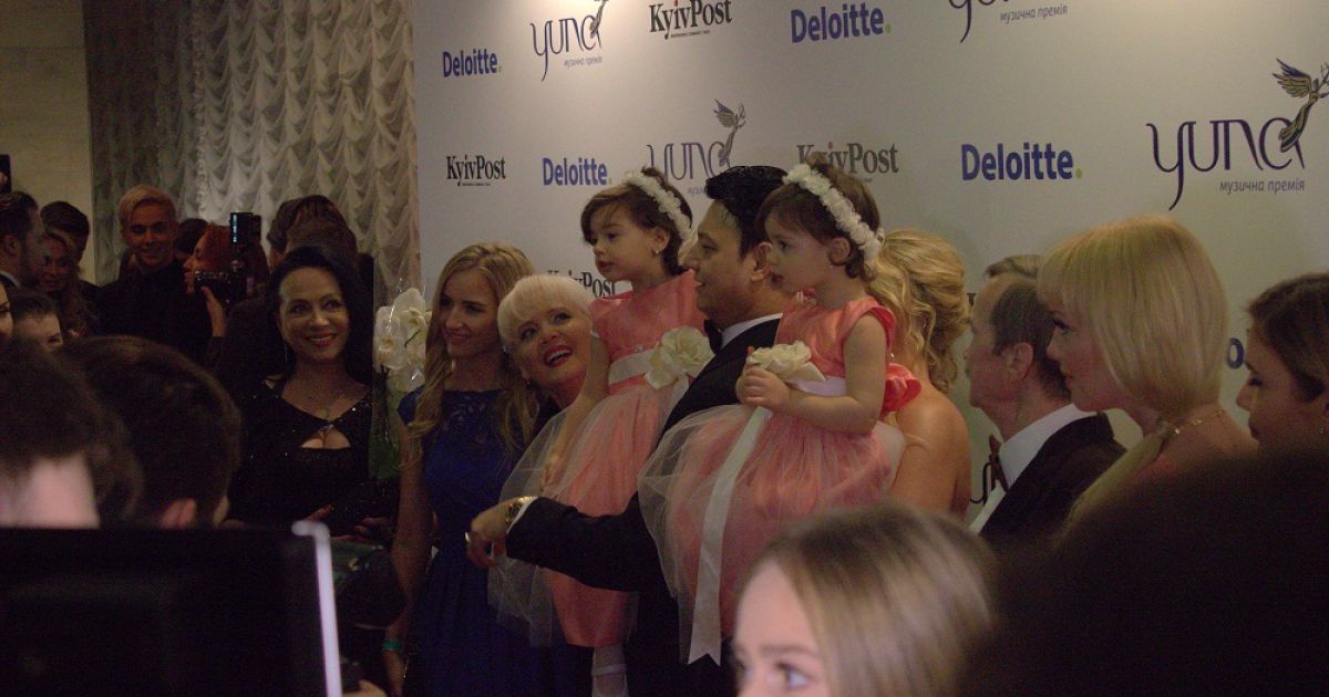 Семья Камалии в полном составе / © ТСН.ua