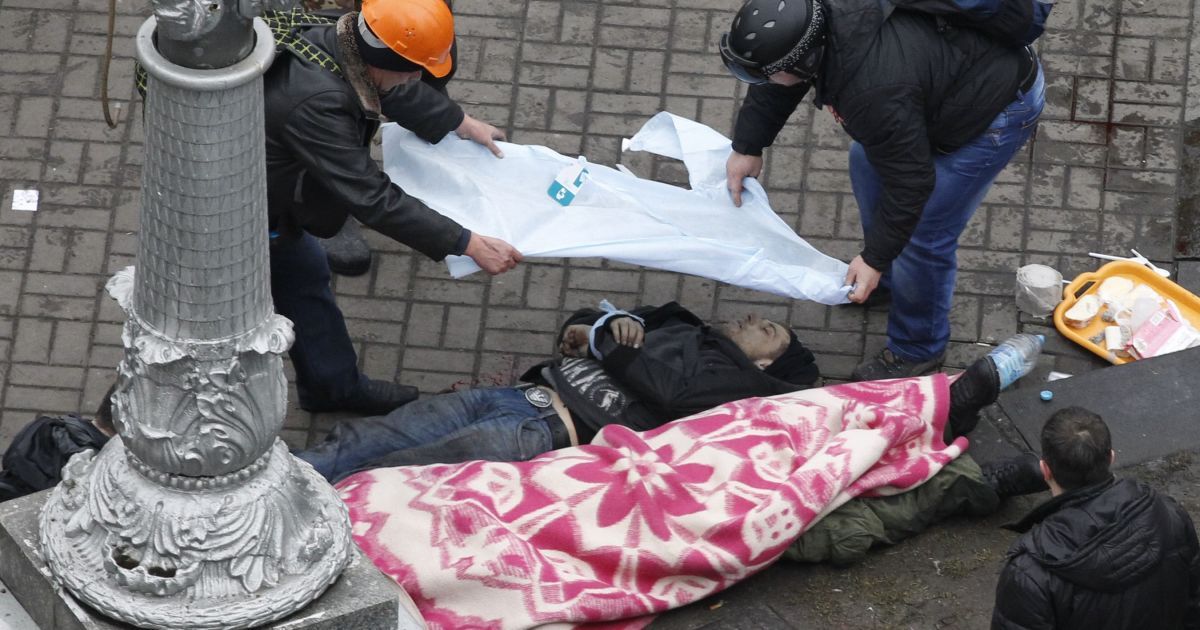 На Майдане погибло 16 силовиков и 61 активист