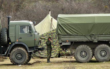 Эшелон российской военной техники направился вглубь Крыма