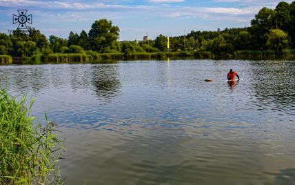 В Киеве в озере обнаружено тело женщины: что известно