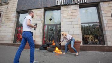 У Києві розгромили магазин, на фасаді якого стерли графіті часів Революції гідності _18 / © УНІАН