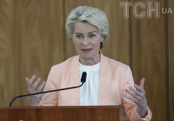 Урсула фон дер Ляєн: "Наступні 4 роки 50 млрд євро закриють нестачу в українському бюджеті" / © Associated Press