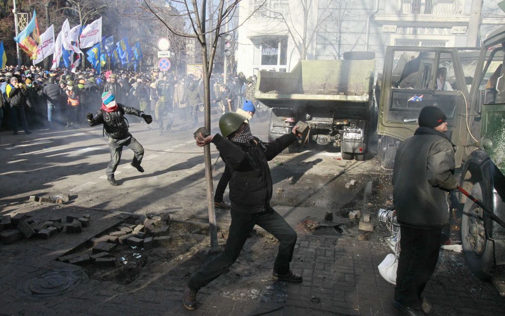 Центр Києва перетворився на місце жорсткого протистояння / © Reuters