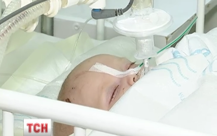 Врачам не удалось спасти раненого боевиками младенца из Марьинки