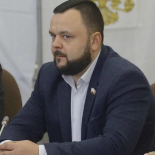 Володимир Єпіфанов отримав опіки після вибуху його авто / Фото з російських телеграм-каналів / © 