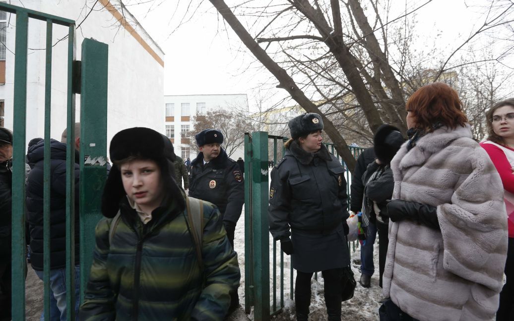 Московский школьник начал стрелять в школе, чтобы расправиться с учителем географии / © Reuters