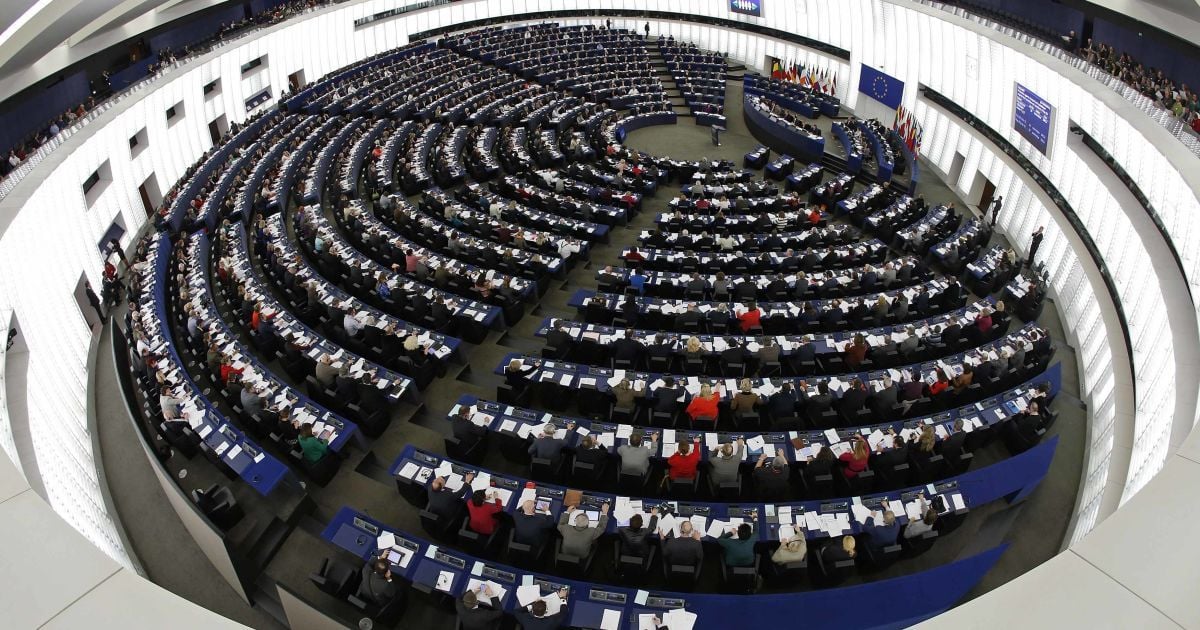 Европарламент призвал к расследованию военных преступлений