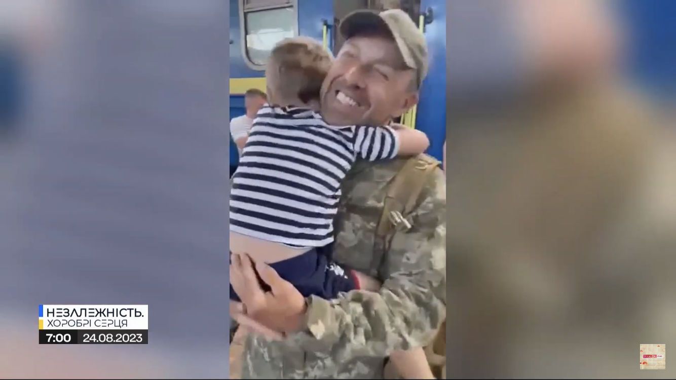 Муж Валентины Хамайко с сыном / © пресс-служба канала 