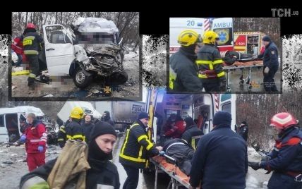 Жуткое ДТП под Черниговом, где погибли 13 человек: тела 4 людей не могут идентифицировать
