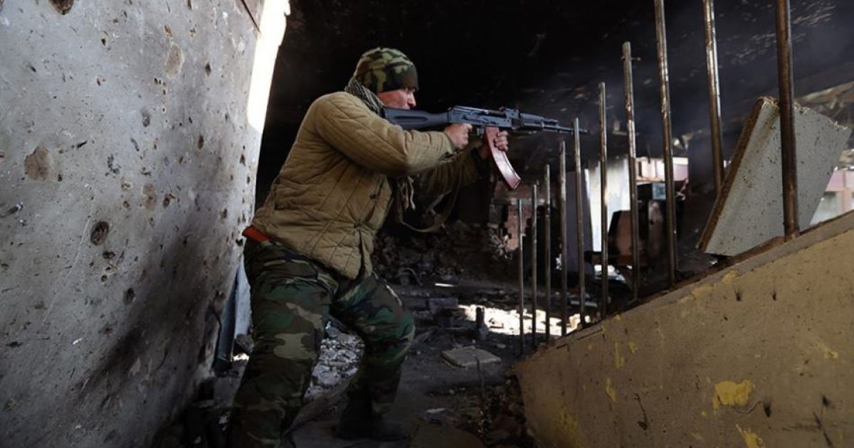 Боевые действия на Донбассе продолжаются уже почти год