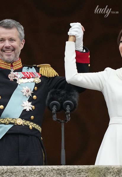 Фредерік X став новим королем Данії на церемонії, що пройшла на балконі палацу Крістіансборг / © Associated Press