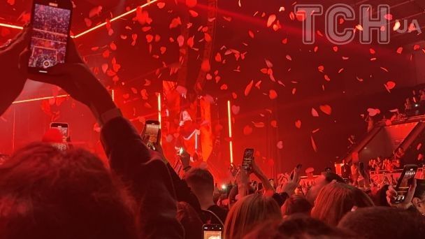 Концерт Нади Дорофеевой во Дворце спорта в Киеве