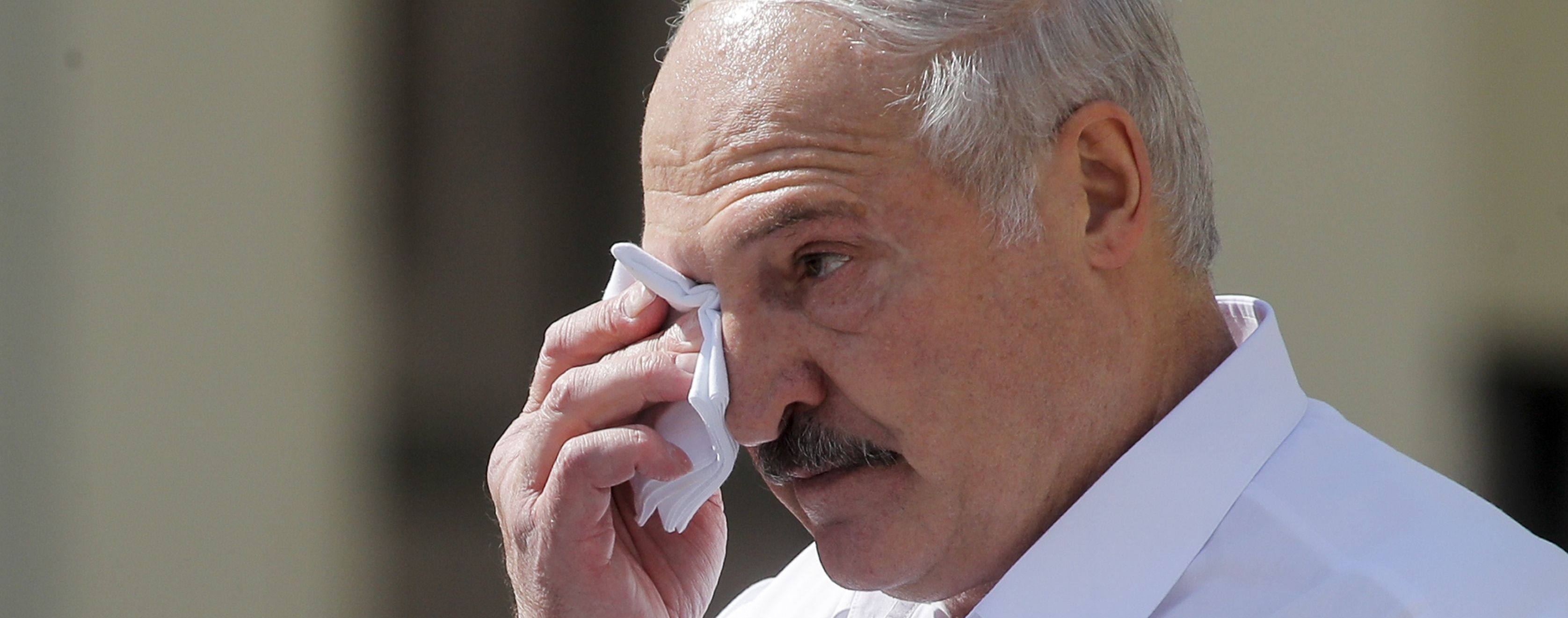 Білоруські ЗМІ повідомляють, що Лукашенка можуть інавгурувати таємно