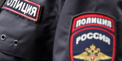 У Росії троє поліцейських всю ніч ґвалтували свою молоду колегу