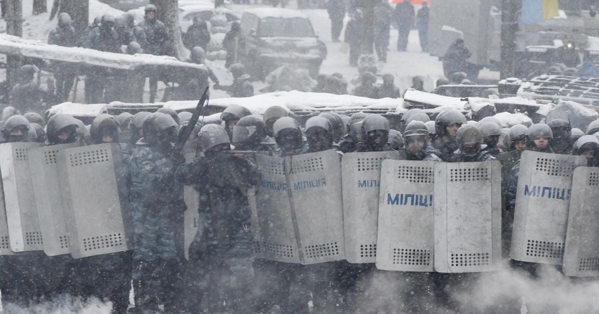 В МВД говорят, что правоохранители несут службу без огнестрельного оружия