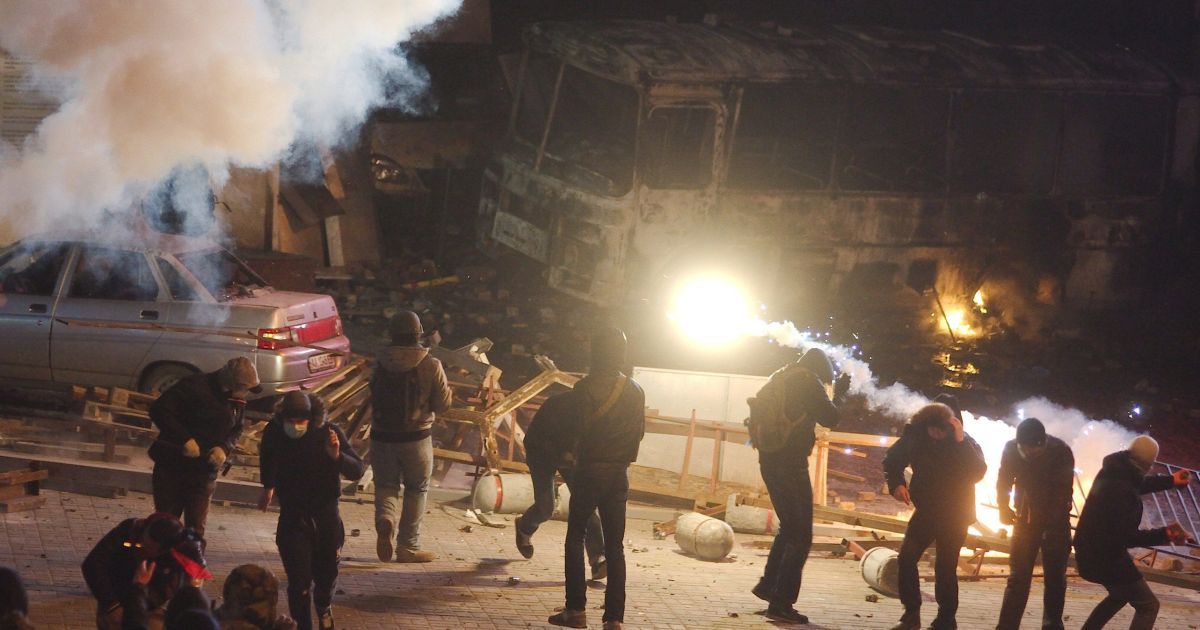 Київ охопили масштабні сутички між мітингувальниками та силовиками / © Reuters