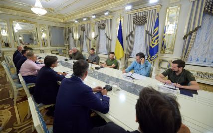 Ключове - відбудова: Зеленський повідомив, що Україна підписала меморандум про співпрацю з європейськими містами