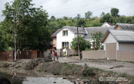 На Прикарпатті досі не отримали кошти, виділені урядом для ліквідації наслідків повені