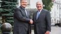 Порошенко годину говорив із Тіллерсоном за зачиненими дверима. Що відомо про переговори