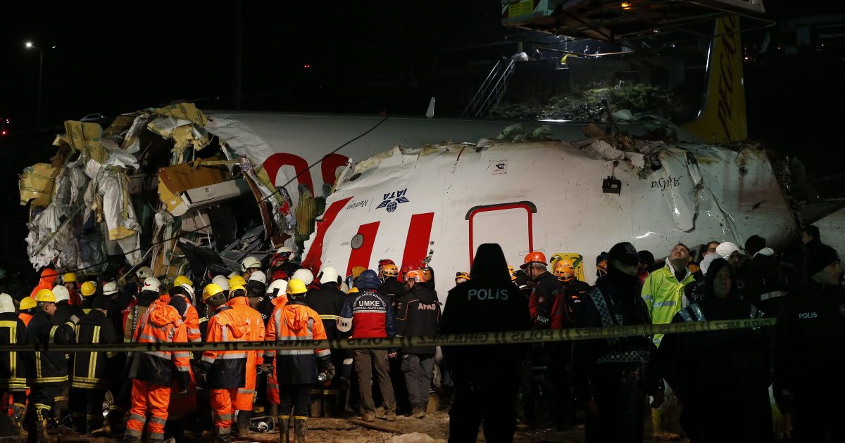 Аварія літака у Стамбулі_14 / © Associated Press