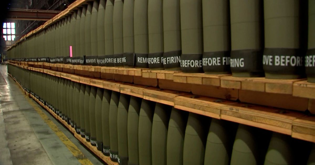 Боєприпаси.