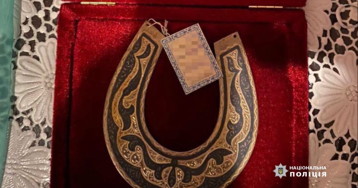 Украли деньги и золото: в Днепре "домушники" сломали решетку на окне и залезли в квартиру