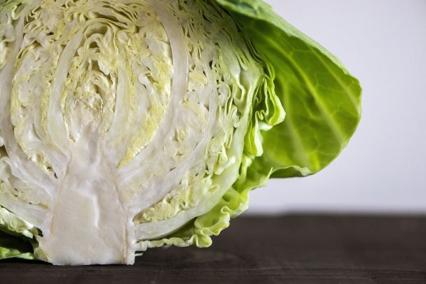 Ленивые голубцы из молодой капусты: рецепт быстрого и вкуснейшего блюда