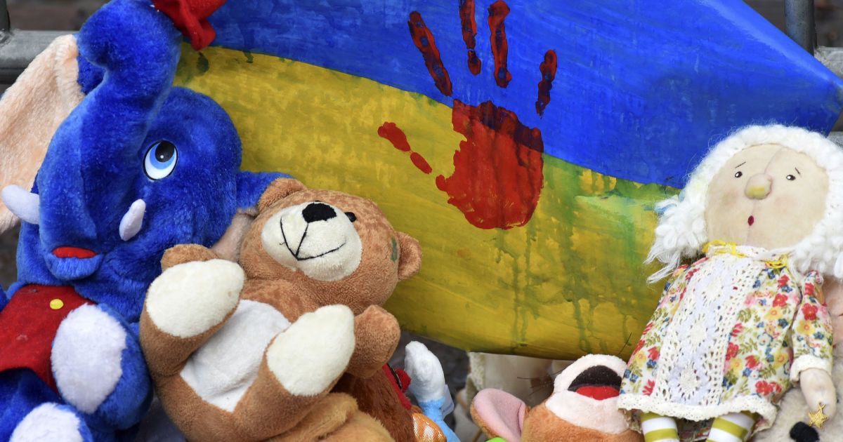 "Вся головка была иссечена": в Харькове погиб ребенок после обстрелов оккупантов