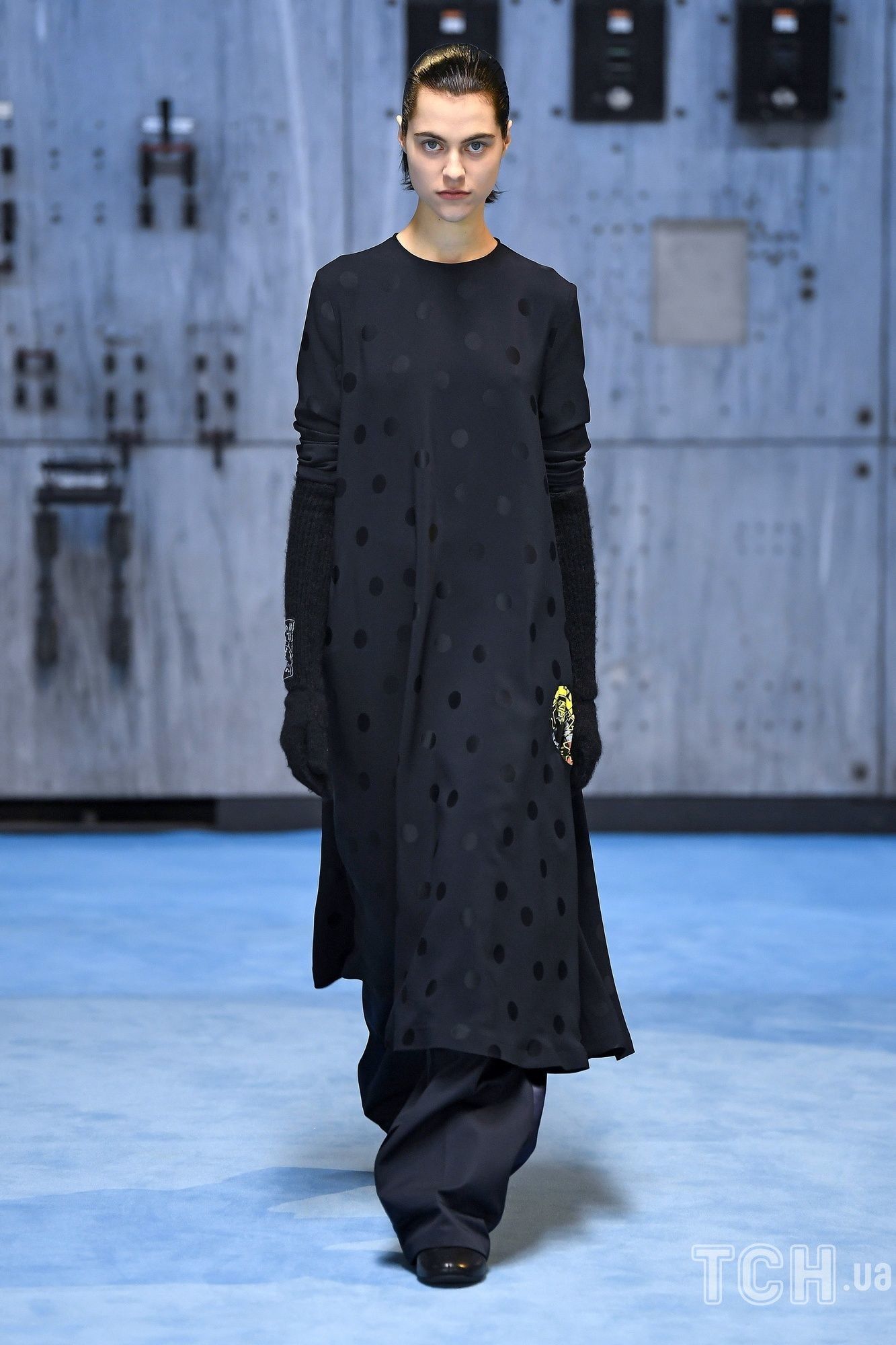Коллекция Raf Simons прет-а-порте сезона осень-зима 2021-2022