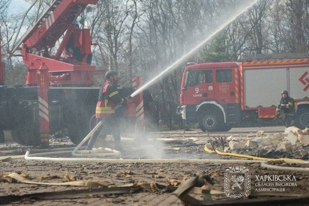 Наслідки ворожого удару по Харкову 2 квітня / © Олег Синєгубов