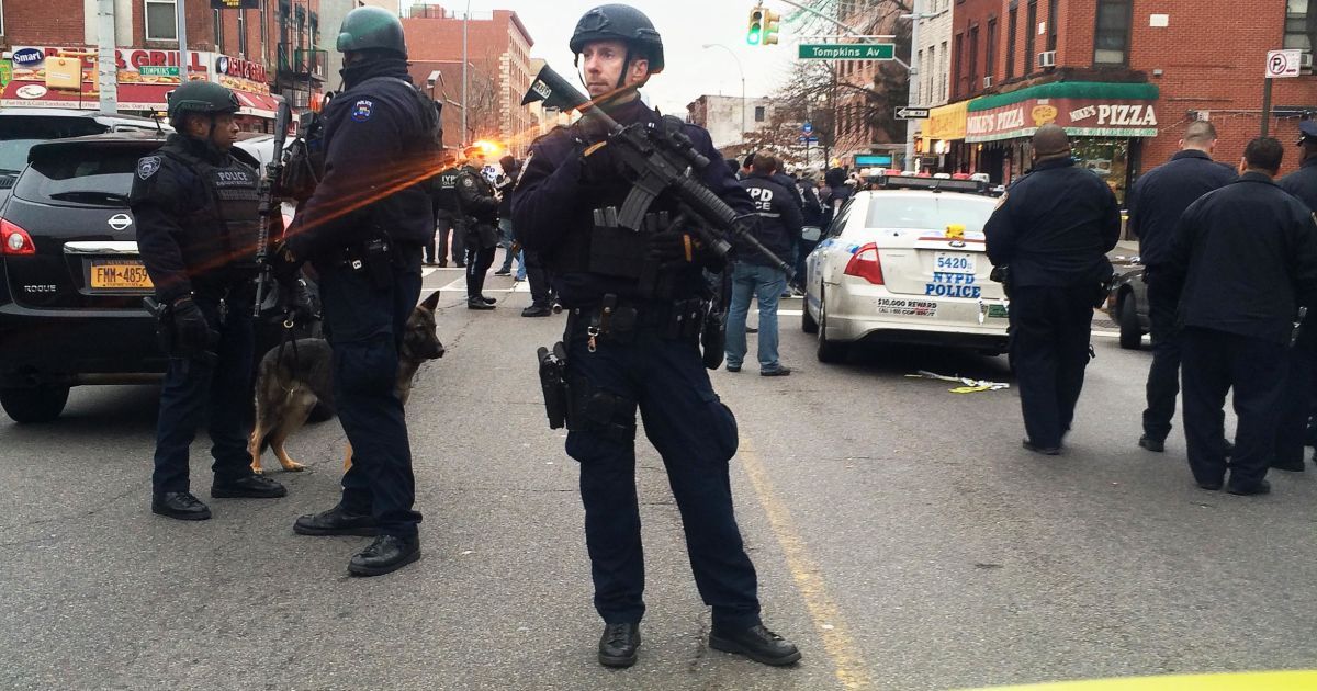 У Нью-Йорку сталося вбивство двох поліцейських.