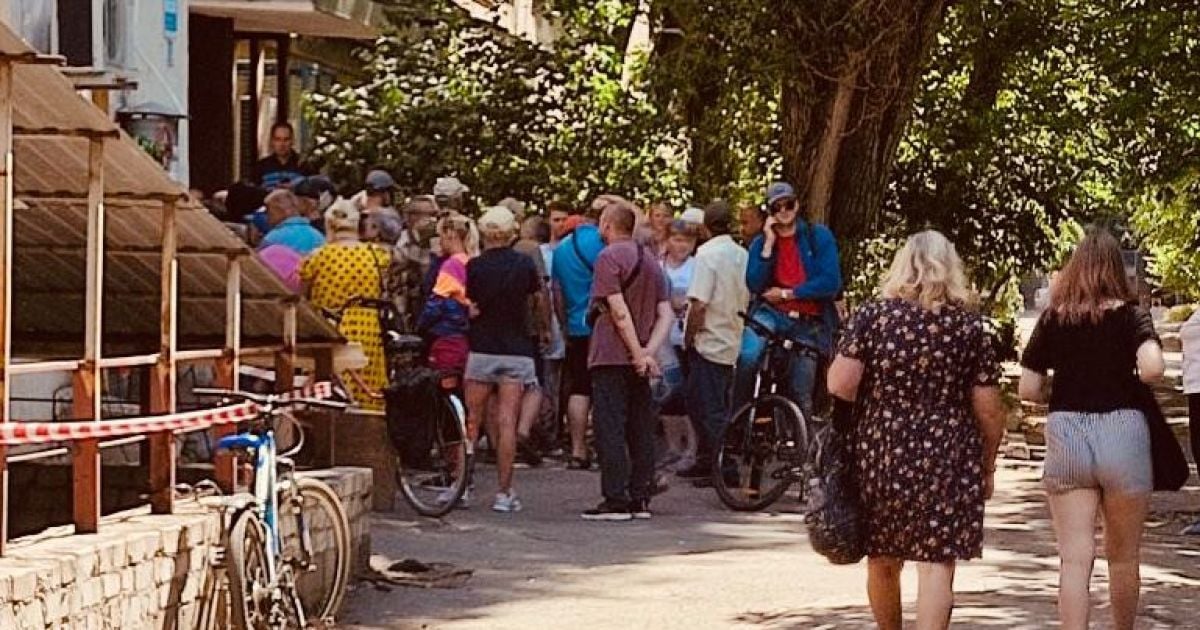 "Колаборанти розводять руками, поліцейські-зрадники не втручаються": у Маріуполі процвітає бандитизм