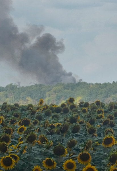 Дым после взрывов.