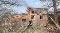 Російські військові завдали удару по Нікополю: сталася пожежа, є поранені (фото)