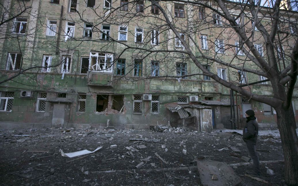 Террористы и российские военные разрушили и захватили Дебальцево. / © Reuters