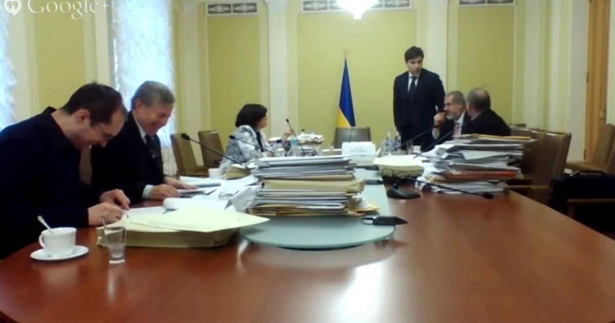 Конкурсная комиссия предложила президенту две кандидатуры на пост главы антикоррупционного бюро.