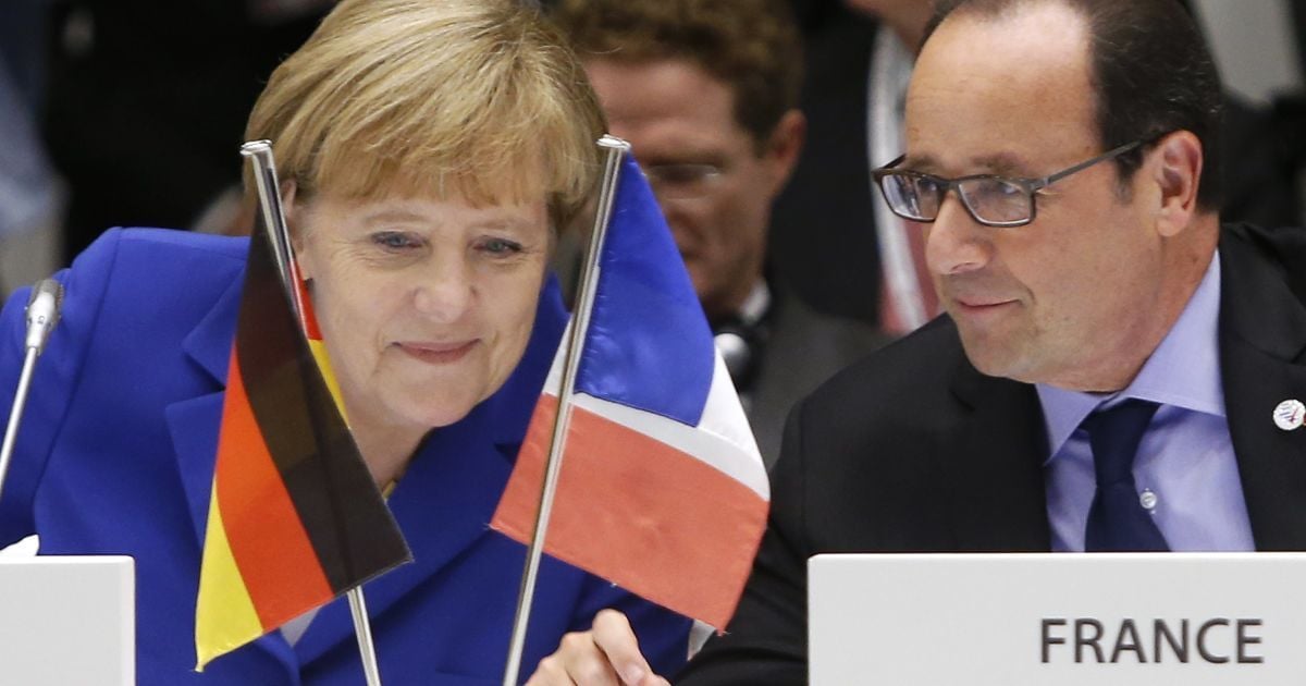 Меркель и Олланд прилетели к Путину