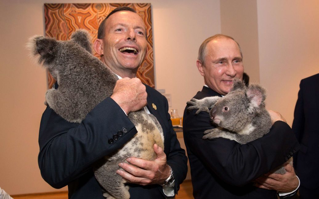 Перед саммитом G20 его участники фотографировались с коалами. / © Reuters